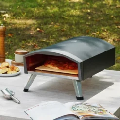 VEVOR Outdoor Pizza Oven, 12" Gas Fired Pizza Maker, Portable Outside Pizza Grill With Thickened Cordierite Pizza Stone, Waterproof Cover