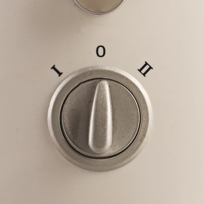 Brentwood 350-mL 400-Watt Juice Extractor In White 6 Brentwood 350-mL 400-Watt Juice Extractor In White - Image 6