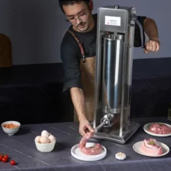 VEVOR Manual Sausage Stuffer, 7 L / 15 LBS Vertical Sausage Machine, Dual-Speed Meat Stuffer, Made Of Food-Grade 304 Stainless Steel, Silver