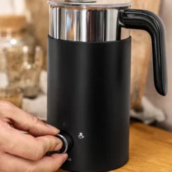 ZWILLING Enfinigy Milk Frother -Kitchen Appliances GUEST e43cc114 fb9d 4f7e b260 cfd61df5ad2b