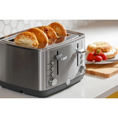 GE Appliances 4-Slice Toaster 2 GE Appliances 4-Slice Toaster - Image 2