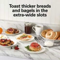 Hamilton Beach 2 Slice Metal Toaster 22623V: Retro Bread Toaster, Red, 750W, Compact Kitchen Appliance